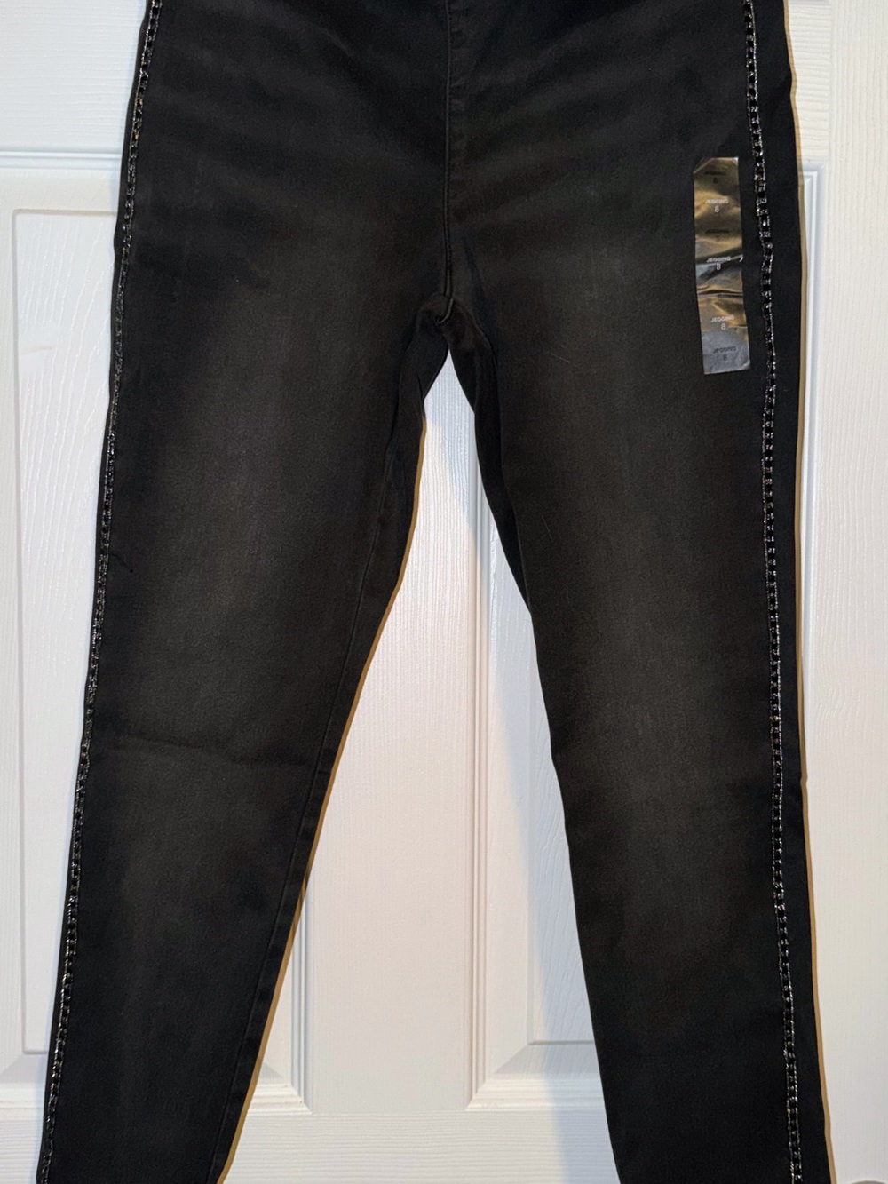 Jennifer Lopez Women’s Mid-Rise Jeggings w/Black Gem Embellishment - Picture 2 of 7